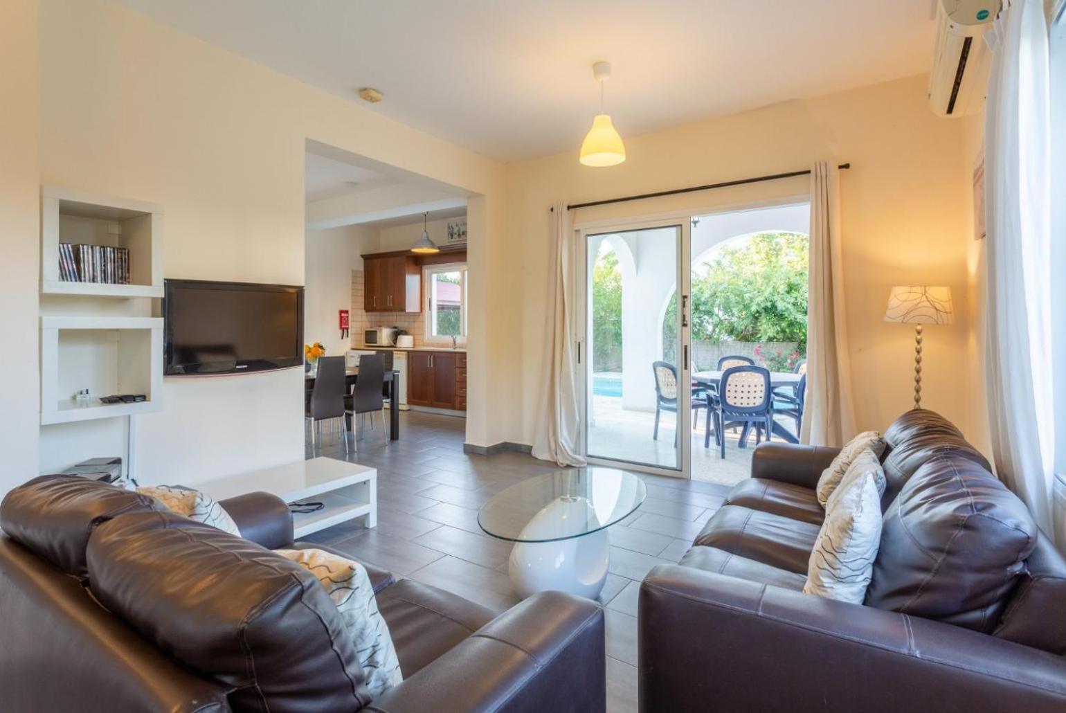 Sun Beach Villa Tria Polis Kültér fotó